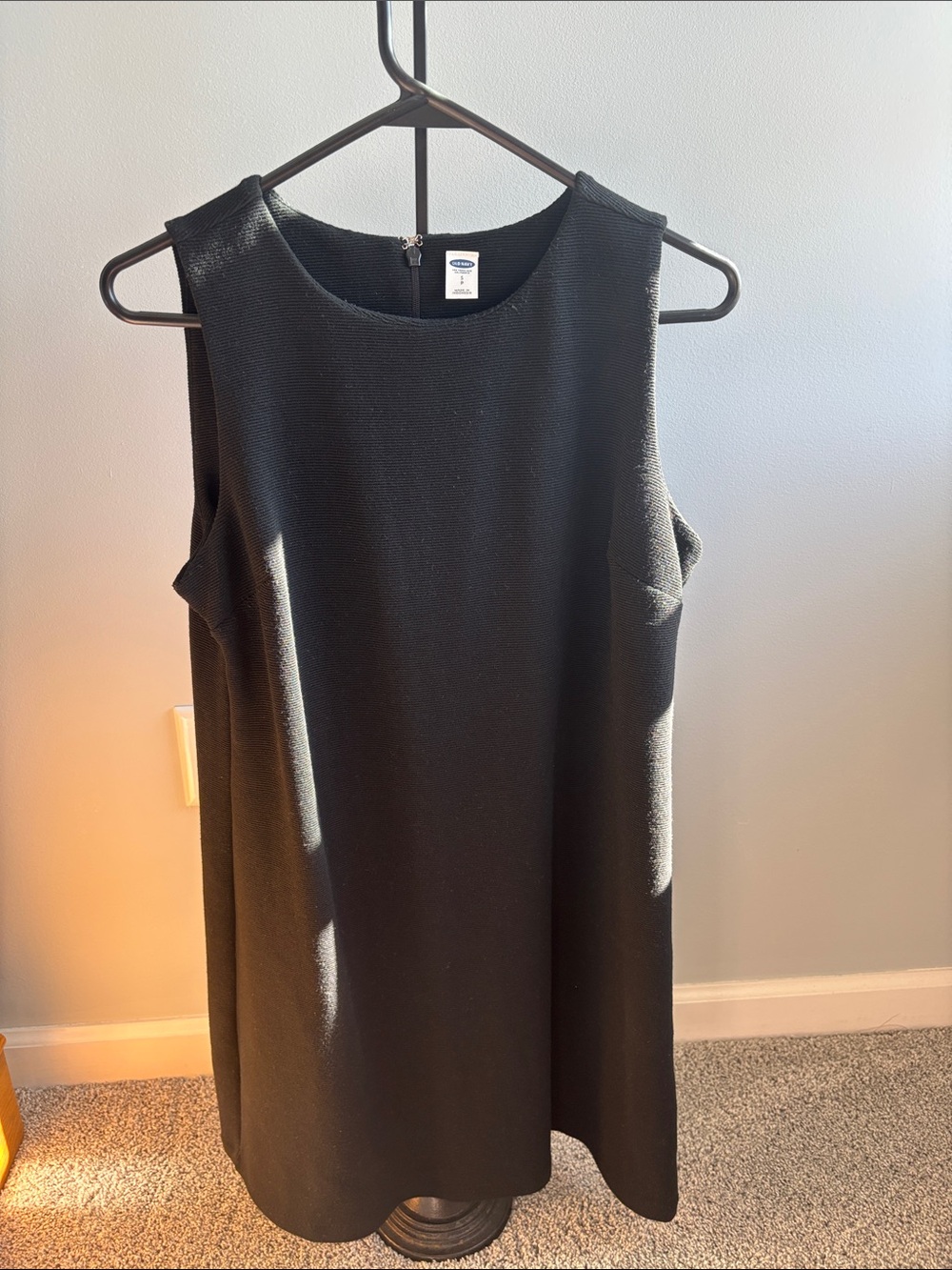 Old Navy Black Sleeveless Shift Dress
